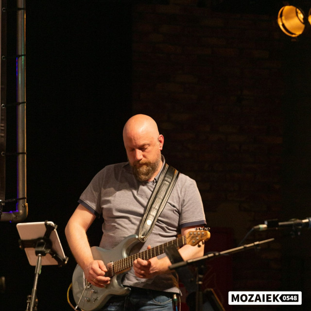 bernd_gitaar.jpg